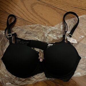 NWT 30C/30D Victoria Secret Black Smooth and Lace Lightly Lined Demi Bra
